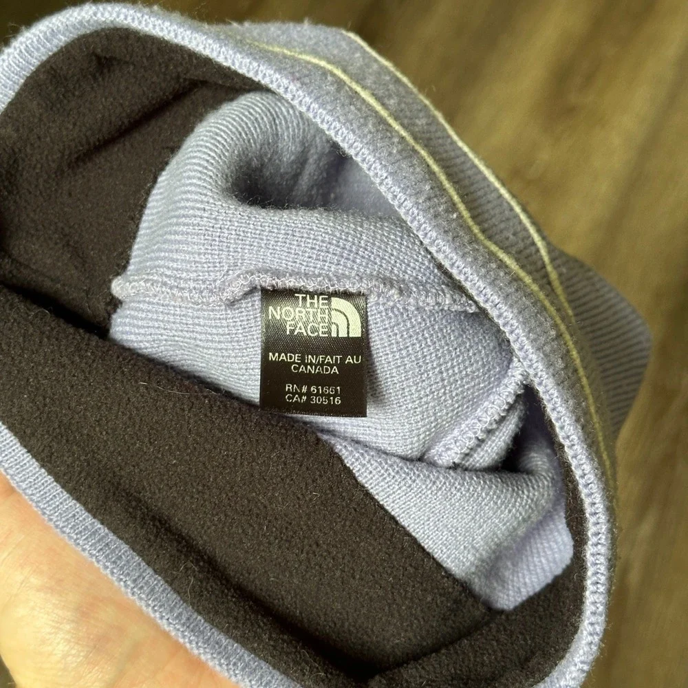 The North Face Periwinkle Blue Striped Knit Beanie Fleece Lined Winter Canada